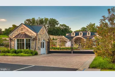 8121 River Road #424, Bethesda, MD 20817 - Photo 42