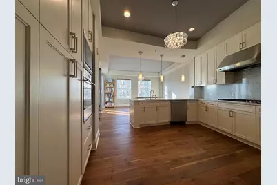 8121 River Road #424, Bethesda, MD 20817 - Photo 10