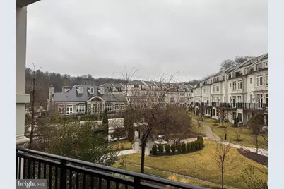 8121 River Road #424, Bethesda, MD 20817 - Photo 22