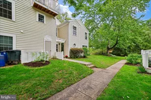 32 Amarillo Ct, Germantown, MD 20874 - Photo 4