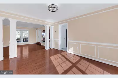 21410 Emerald Drive, Germantown, MD 20876 - Photo 4