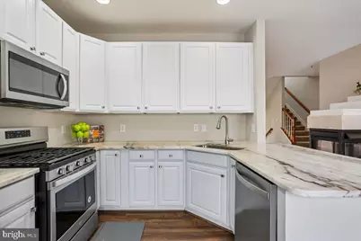723 Main Street #723-B, Gaithersburg, MD 20878 - Photo 10