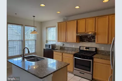 426 Redland Boulevard, Rockville, MD 20850 - Photo 6