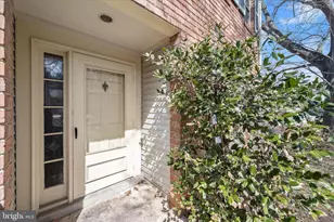 20130 Waringwood Way, Gaithersburg, MD 20886 - Photo 2