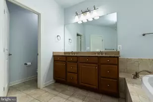 336 Grand St, Gaithersburg, MD 20878 - Photo 36