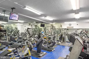 10401 Grosvenor Pl, Rockville, MD 20852 - Photo 36