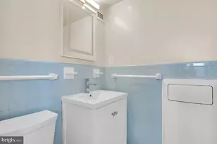 10401 Grosvenor Pl, Rockville, MD 20852 - Photo 22