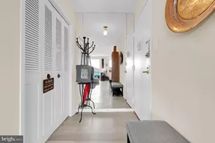 10401 Grosvenor Pl, Rockville, MD 20852 - Photo 12