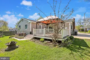 4423 Renn St, Rockville, MD 20853 - Photo 2