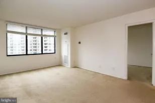 5225 Pooks Hill Rd, Bethesda, MD 20814 - Photo 2