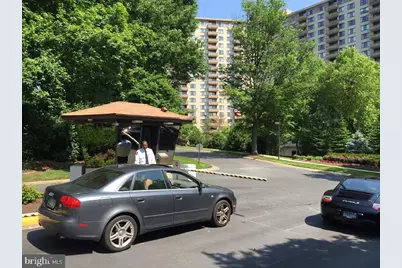 5225 Pooks Hill Road #1003S, Bethesda, MD 20814 - Photo 16