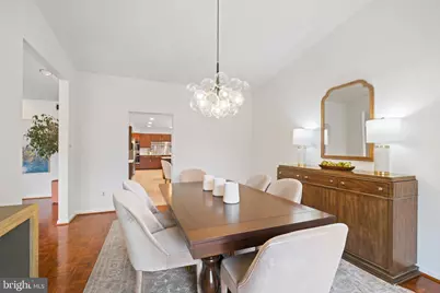6204 Clearwood Road, Bethesda, MD 20817 - Photo 14