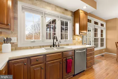 21523 Fox Field Circle, Germantown, MD 20876 - Photo 6