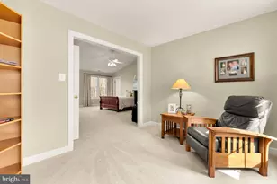 21523 Fox Field Cir, Germantown, MD 20876 - Photo 20