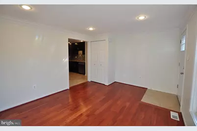 7421 Brenish Drive, Gaithersburg, MD 20879 - Photo 4