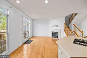 10551 Tuckerman Heights Cir, North Bethesda, MD 20852 - Photo 16