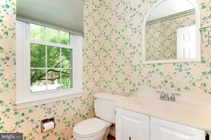 11400 Dorchester Ln, Rockville, MD 20852 - Photo 18