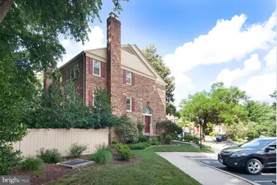 11400 Dorchester Lane, Rockville, MD 20852 - Photo 2