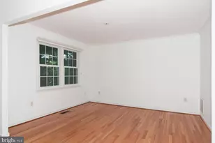 11400 Dorchester Ln, Rockville, MD 20852 - Photo 8