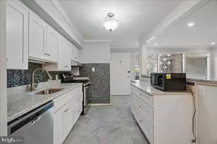 7529 Spring Lake Dr, Bethesda, MD 20817 - Photo 16