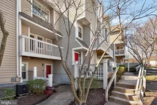 5715 Chapman Mill Dr, Rockville, MD 20852 - Photo 16