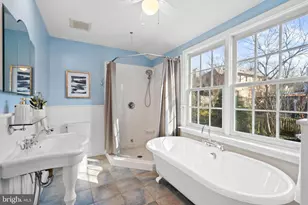 4838 Langdrum Ln, Chevy Chase, MD 20815 - Photo 18