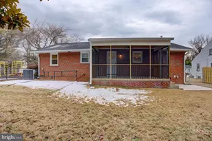 336 Lincoln Ave, Rockville, MD 20850 - Photo 2