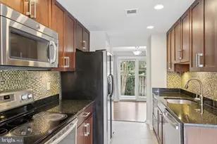 106 Lamont Ln, Gaithersburg, MD 20878 - Photo 8