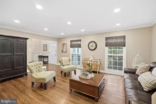 1 Paddock Ct, Potomac, MD 20854 - Photo 4