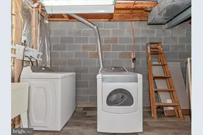 12461 Quail Woods Drive, Germantown, MD 20874 - Photo 36