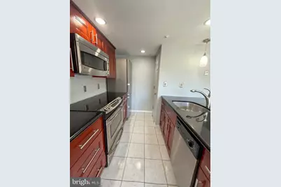 921 Hillside Lake Terrace #306, Gaithersburg, MD 20878 - Photo 8