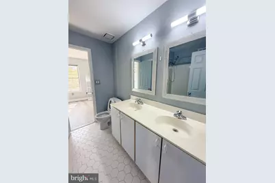 921 Hillside Lake Terrace #306, Gaithersburg, MD 20878 - Photo 12