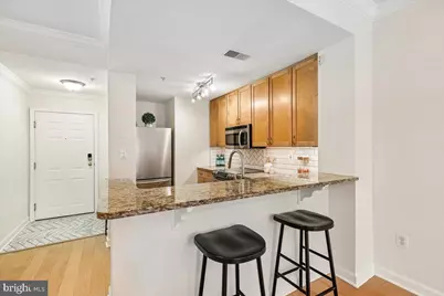 801 Pleasant Drive #80111, Rockville, MD 20850 - Photo 10