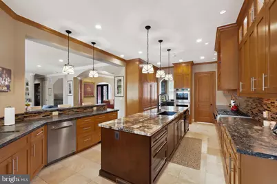 11724 Gainsborough Road, Potomac, MD 20854 - Photo 16