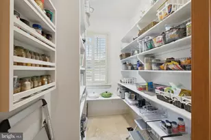 11724 Gainsborough Rd, Potomac, MD 20854 - Photo 22