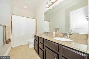 11906 Chestnut Branch Way, Clarksburg, MD 20871 - Photo 32