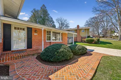 11724 Enid Drive, Potomac, MD 20854 - Photo 2