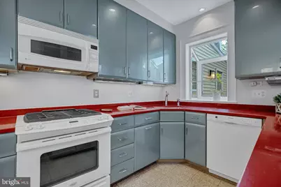 5120 Wilson Lane, Bethesda, MD 20814 - Photo 12