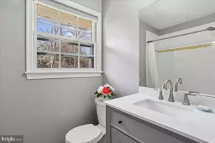 11804 Stonewood Ln, North Bethesda, MD 20852 - Photo 28