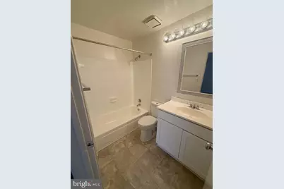 18520 Boysenberry Drive #230, Gaithersburg, MD 20879 - Photo 6