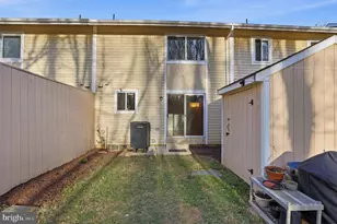 14415 Pebble Hill Ln, North Potomac, MD 20878 - Photo 36