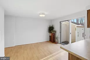 14415 Pebble Hill Ln, North Potomac, MD 20878 - Photo 22