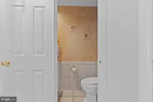 19021 Grotto Ln, Germantown, MD 20874 - Photo 14