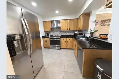 3912 Chesterwood Drive #3912, Silver Spring, MD 20906 - Photo 12