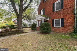 908 Prospect St, Takoma Park, MD 20912 - Photo 2