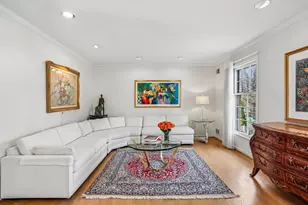 11001 Rosemont Dr, Rockville, MD 20852 - Photo 4