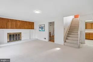 11001 Rosemont Dr, Rockville, MD 20852 - Photo 28