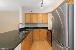 7500 Woodmont Ave, Bethesda, MD 20814 - Photo 4