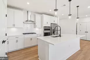 1141 Fortune Terrace, Potomac, MD 20854 - Photo 8