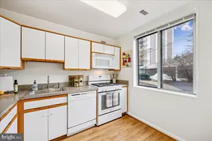 4977 Battery Ln, Bethesda, MD 20814 - Photo 18